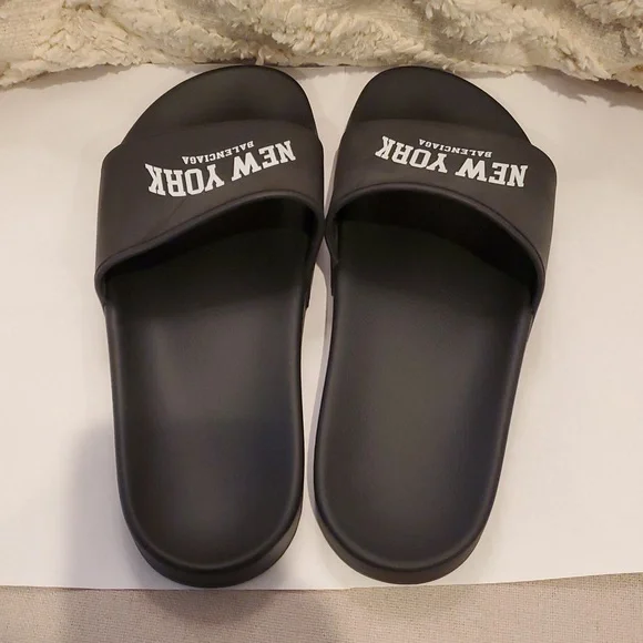 BALENCIAGA Cities New York Logo Slides - Picture 10 of 14